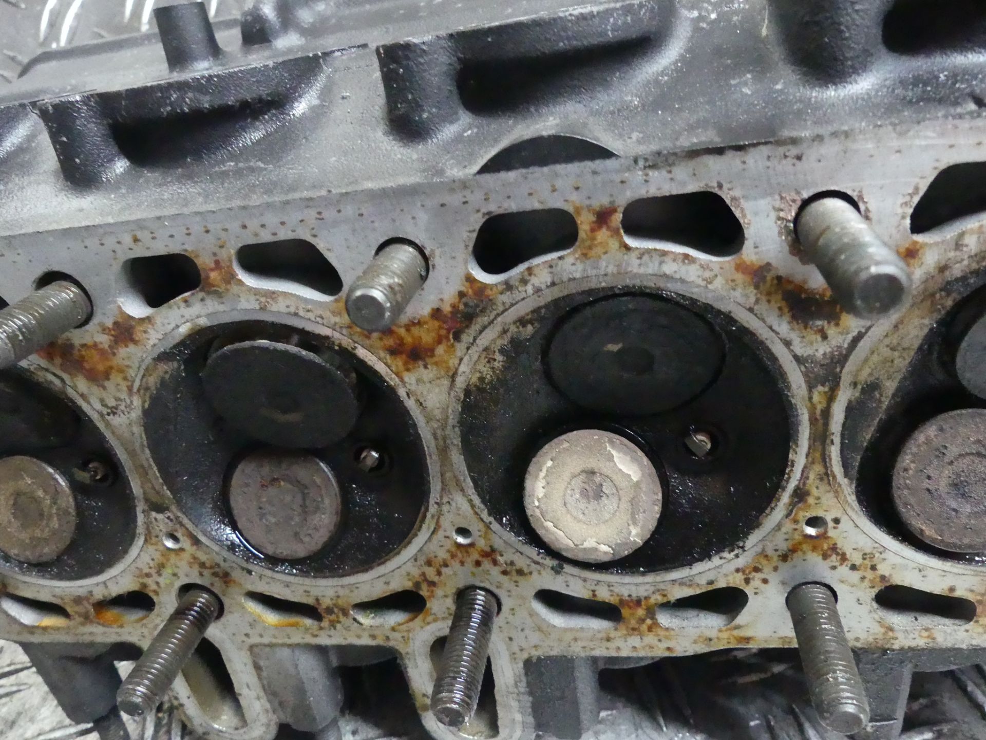 B16