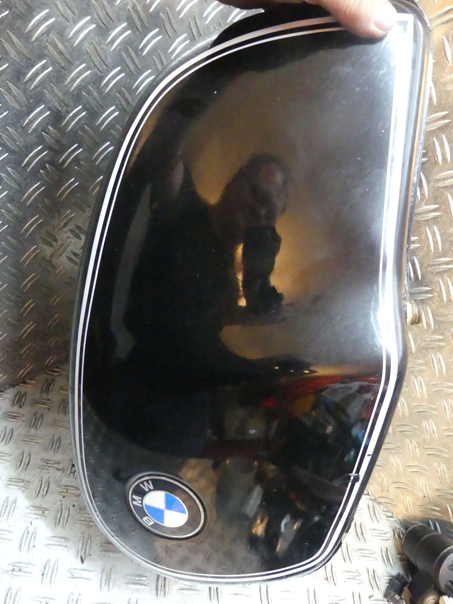 B16
