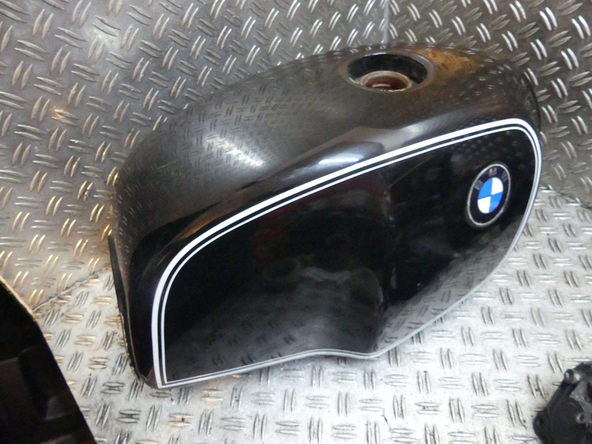 B9